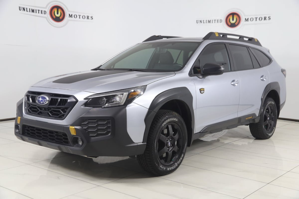 Used 2025 Subaru Outback Wilderness AWD/4WD image 5