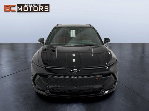 Used 2025 Chevrolet Equinox EV RS FWD image 8