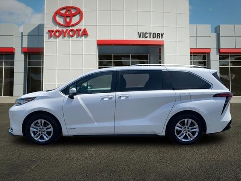 Used 2021 Toyota Sienna Limited AWD/4WD image 6