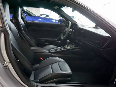 Used 2023 Porsche 911 Carrera T image 36