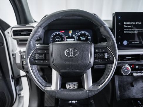 Used 2024 Toyota Tacoma TRD Sport image 31