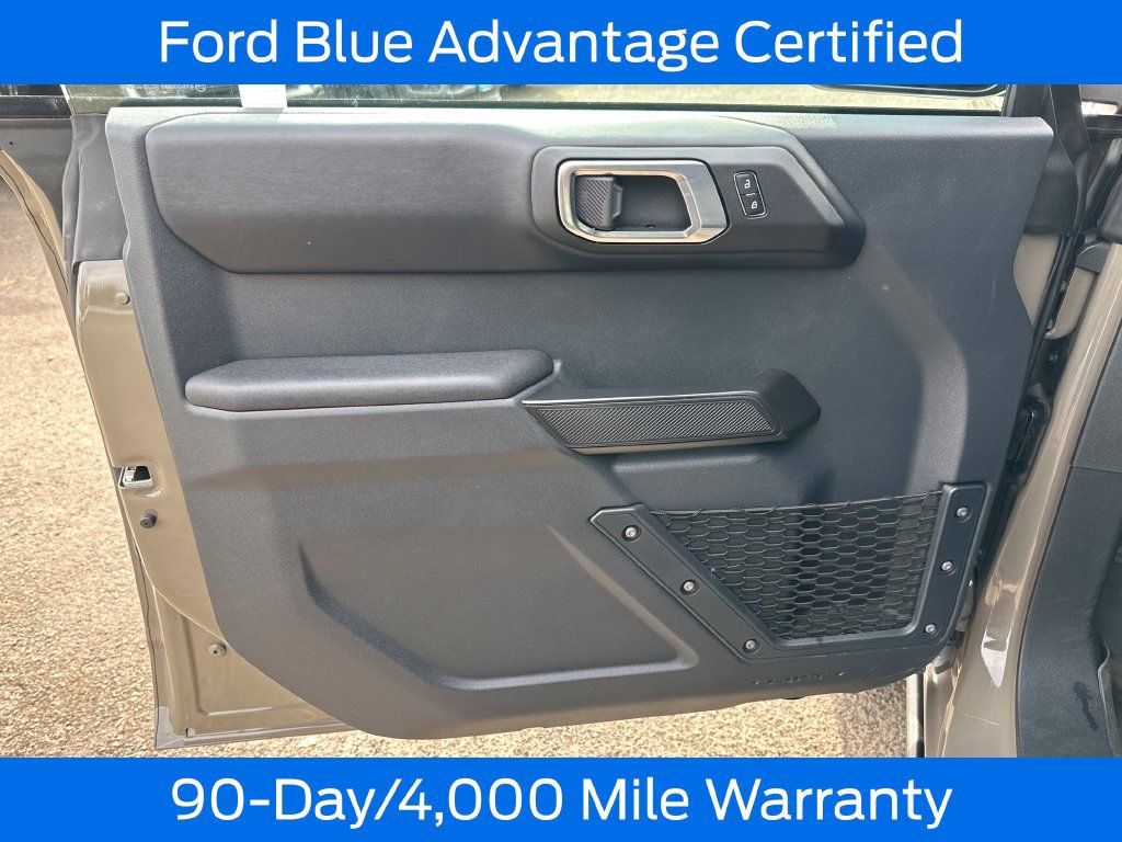 Certified 2025 Ford Bronco Badlands AWD/4WD image 12
