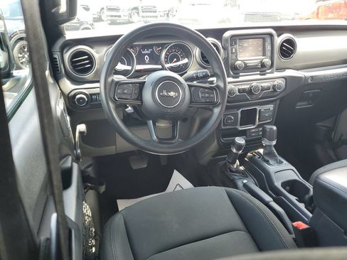 Used 2019 Jeep Wrangler Unlimited Sport AWD/4WD image 9