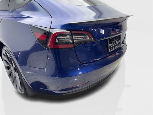 Used 2021 Tesla Model 3 Performance image 19