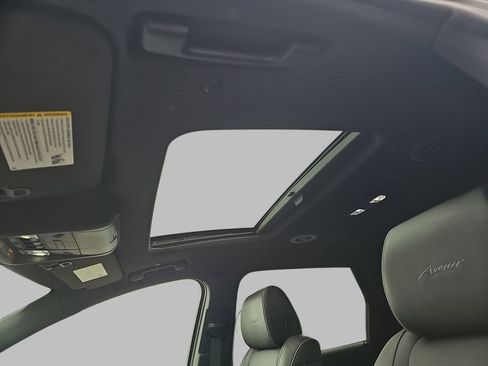 Certified 2023 Buick Enclave Avenir w/ Avenir Technology Package image 37