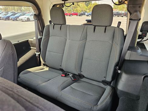 Used 2025 Jeep Wrangler Sport AWD/4WD image 15