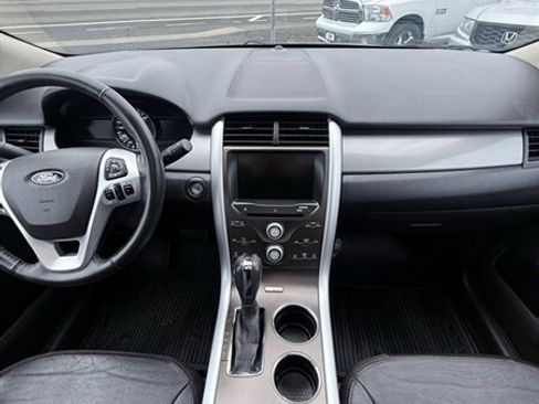 Used 2013 Ford Edge SEL image 29