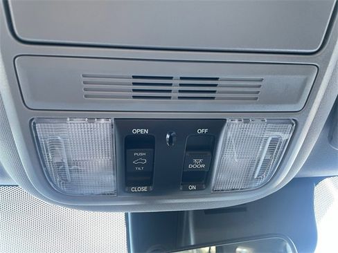 Used 2021 Honda Pilot Special Edition image 29