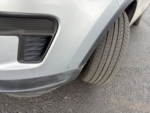 Used 2018 Ford Explorer Base image 13