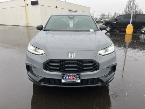 Certified 2025 Honda HR-V Sport image 8