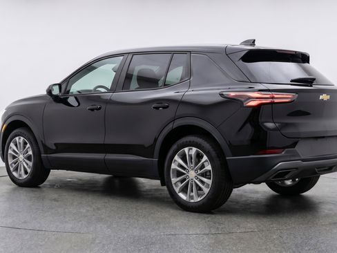 Used 2025 Chevrolet Equinox LT FWD image 6