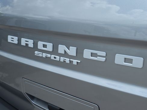 Used 2023 Ford Bronco Sport Outer Banks w/ Tech Package AWD/4WD image 9