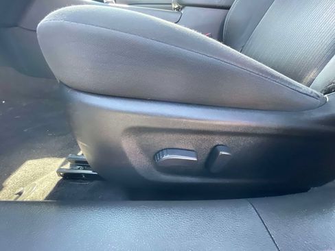Used 2025 Nissan Altima 2.5 SV FWD image 15