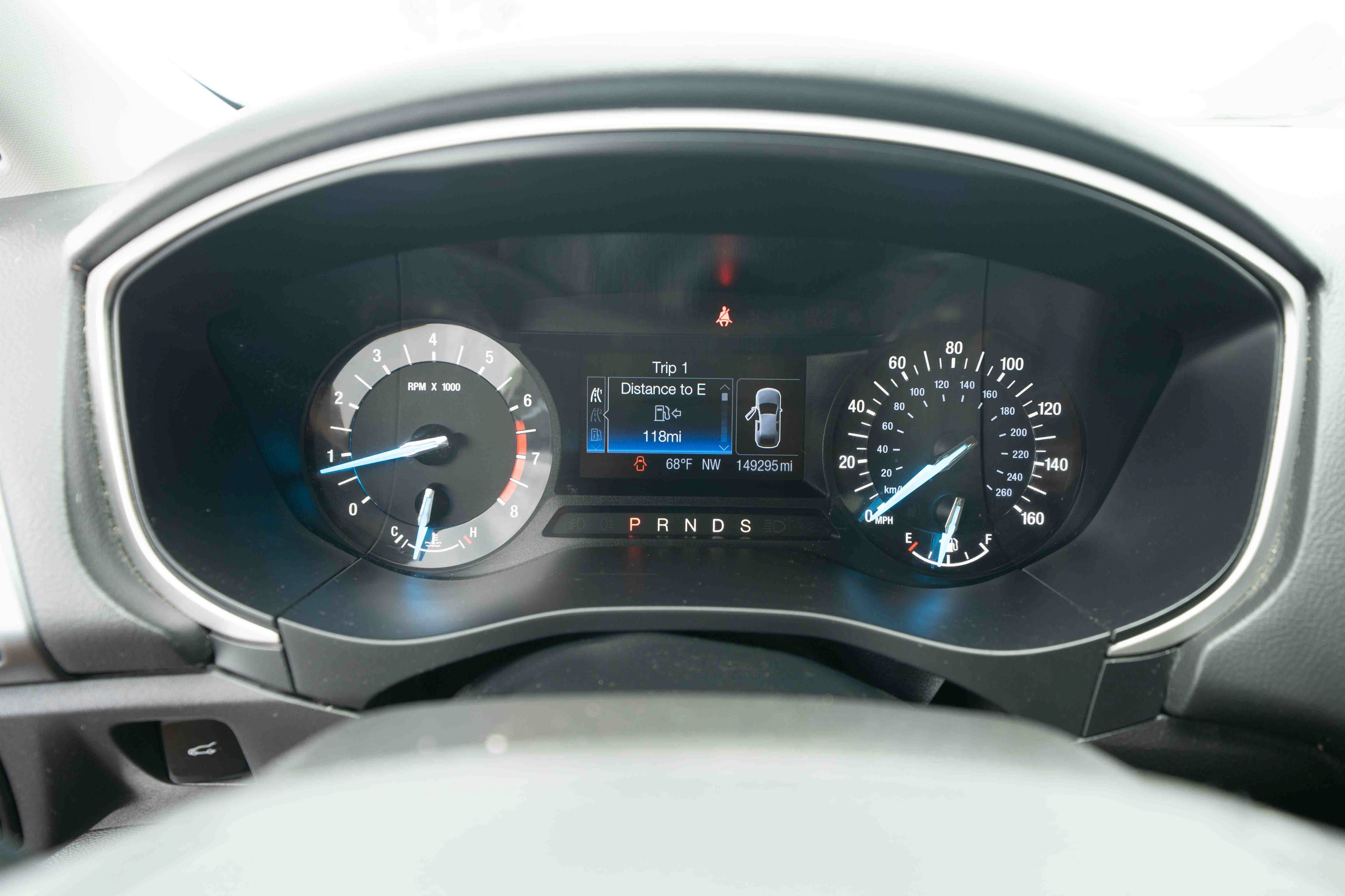 Used 2014 Ford Fusion SE FWD image 16