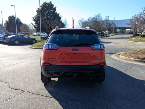 Used 2021 Jeep Cherokee Trailhawk w/ Premium Leather Package image 6