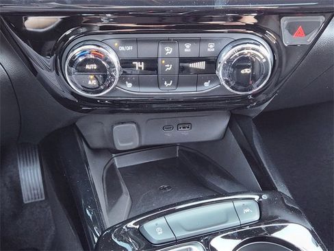 New 2026 Chevrolet Trax RS w/ Sunroof Package image 16