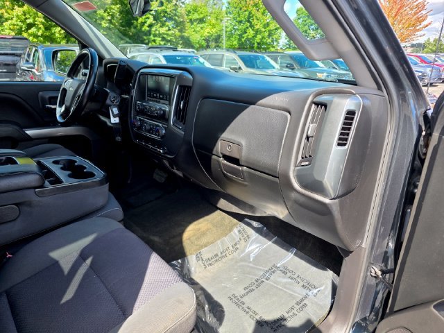 Used 2018 Chevrolet Silverado 1500 LT w/ All Star Edition AWD/4WD image 10