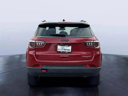 Used 2019 Jeep Compass Trailhawk AWD/4WD image 4