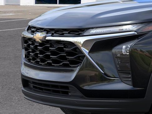 New 2026 Chevrolet Trax LS w/ LS Convenience Package FWD image 14