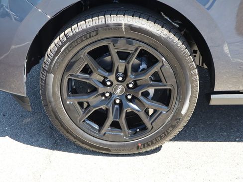 New 2027 Ford Expedition Platinum AWD/4WD image 14