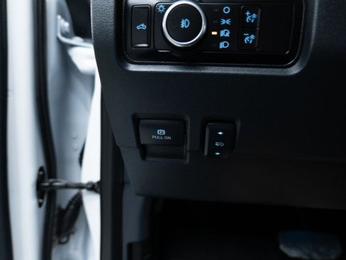 Used 2024 Ford F250 Lariat image 43