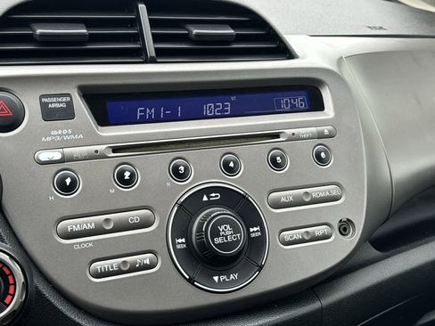 Used 2013 Honda Fit image 17