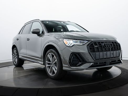 New 2025 Audi Q3 2.0T Premium image 2