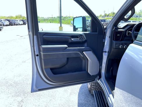 Certified 2024 GMC Sierra 2500 AT4X AWD/4WD image 9