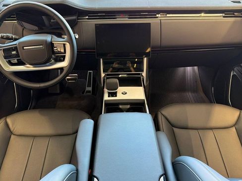 Used 2025 Land Rover Range Rover Long Wheelbase SE AWD/4WD image 26