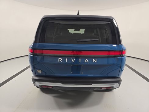 Used 2024 Rivian R1S Adventure AWD/4WD image 4