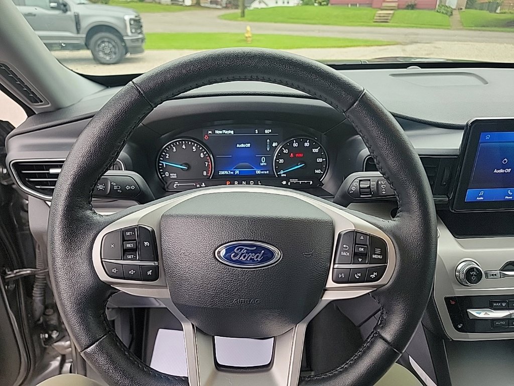 Used 2024 Ford Explorer XLT w/ Equipment Group 202A AWD/4WD image 26
