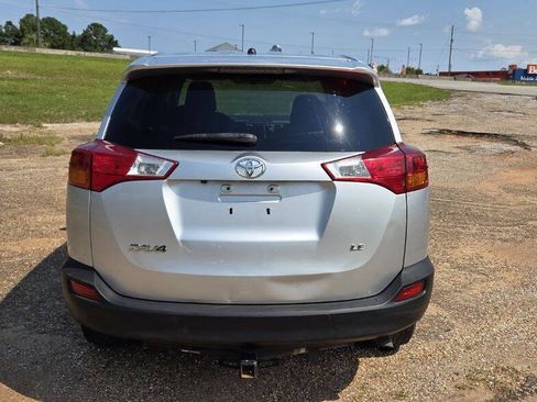 Used 2014 Toyota RAV4 LE FWD image 5
