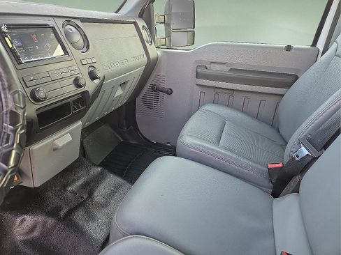 Used 2015 Ford F250 XL image 12