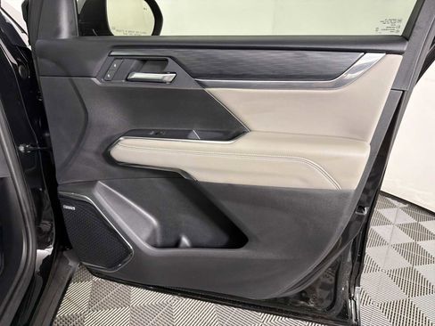 New 2026 GMC Acadia Elevation w/ Elevation Premium Package FWD image 12