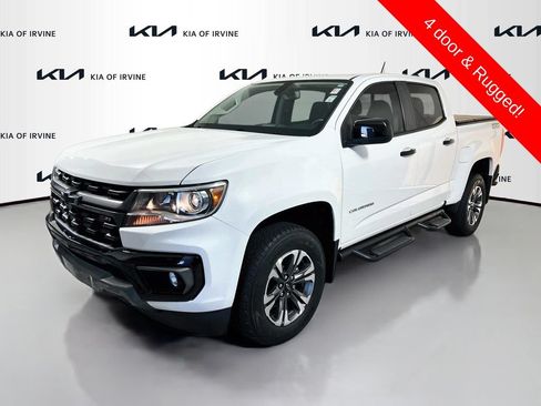 Used 2022 Chevrolet Colorado Z71 AWD/4WD image 3