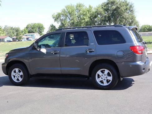Used 2012 Toyota Sequoia SR5 w/ Premium Pkg AWD/4WD image 8