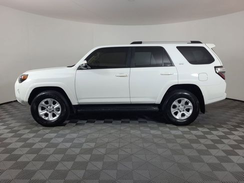 Used 2024 Toyota 4Runner SR5 Premium w/ Moonroof Package AWD/4WD image 6