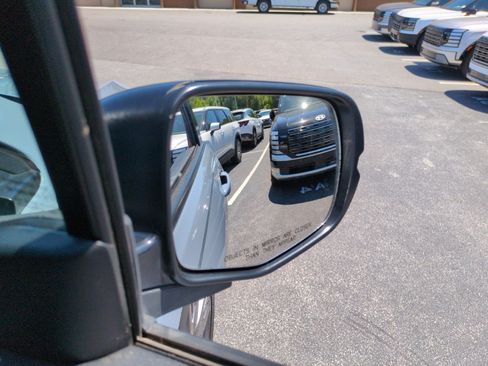 Used 2022 Honda Pilot Sport image 31