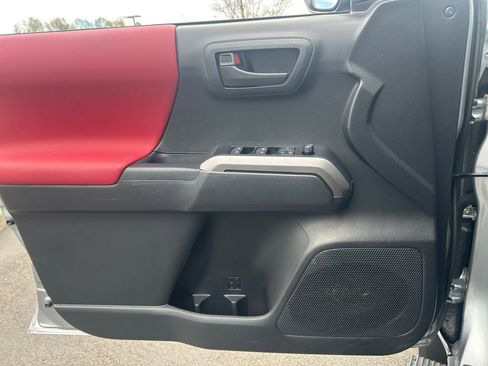 Used 2022 Toyota Tacoma SR5 image 22