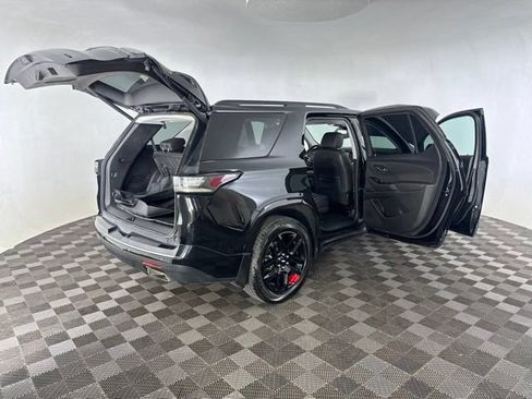 Used 2020 Chevrolet Traverse Premier w/ Redline Edition AWD/4WD image 16