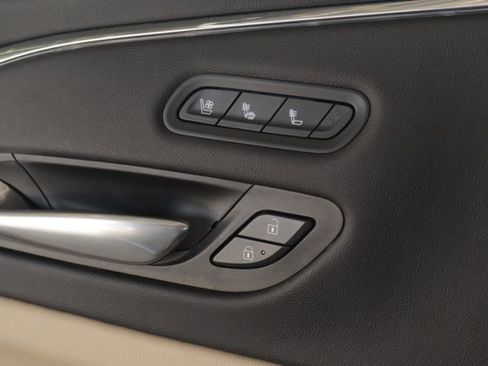 Certified 2022 Cadillac Escalade ESV Premium Luxury image 24