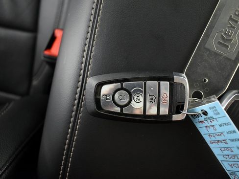 Used 2023 Ford Explorer Limited w/ Limited Technology Package image 47