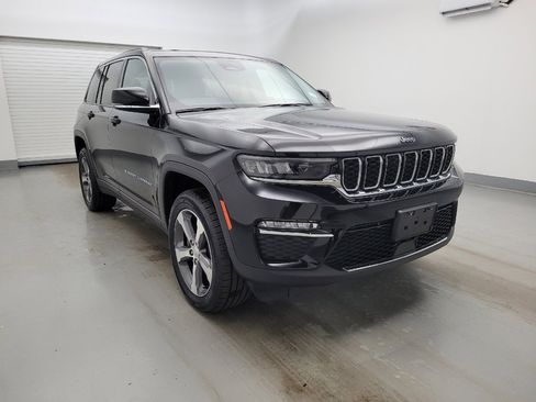Used 2022 Jeep Grand Cherokee Limited 4xe image 13