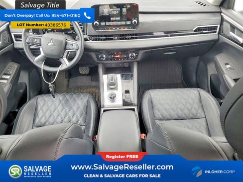 Used 2024 Mitsubishi Outlander SEL AWD/4WD image 11