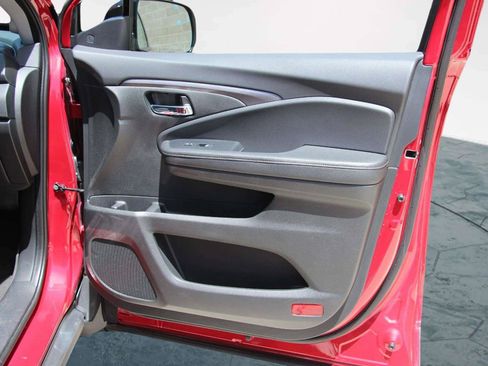 Used 2024 Honda Ridgeline Sport image 24