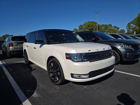 Used 2018 Ford Flex SEL w/ Equipment Group 202A image 2