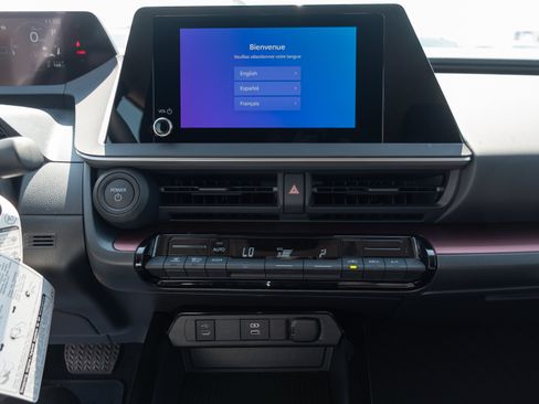 New 2026 Toyota Prius Plug-In Hybrid FWD image 12