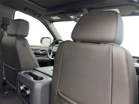 Used 2022 GMC Yukon Denali image 46