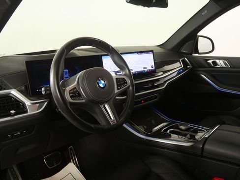 Certified 2025 BMW X5 M60i w/ Climate Comfort Package AWD/4WD image 9