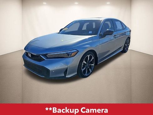 Used 2025 Honda Civic Sport image 4